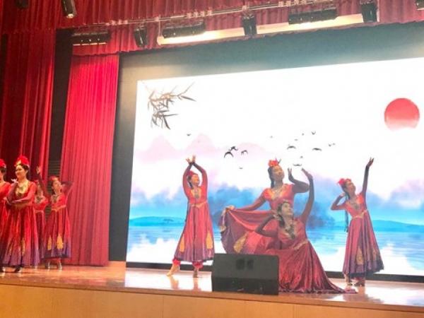 Chinese Dance