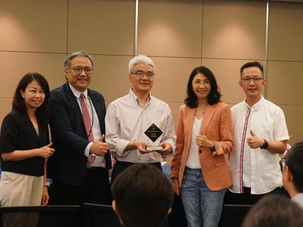 聯校深圳交流團 - 到訪四方精創公司
